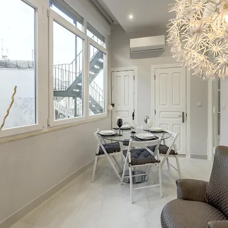 Marques De Pombal Vintage By Homing Apartment *